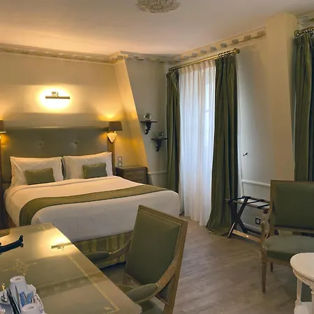 Gavarni Hotel 3*