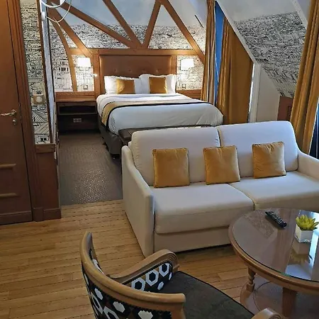 Otel Gavarni 3*