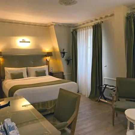 Gavarni Hotel 3*